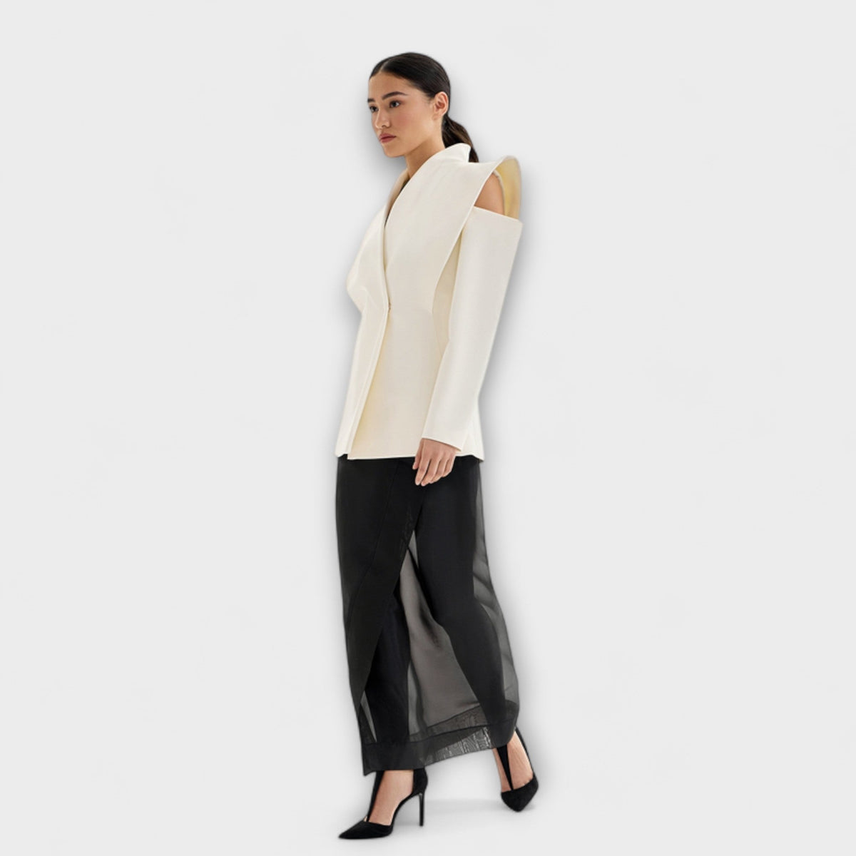 Sommerfeld™ | Valeria – Skulpturaler Schulterblazer