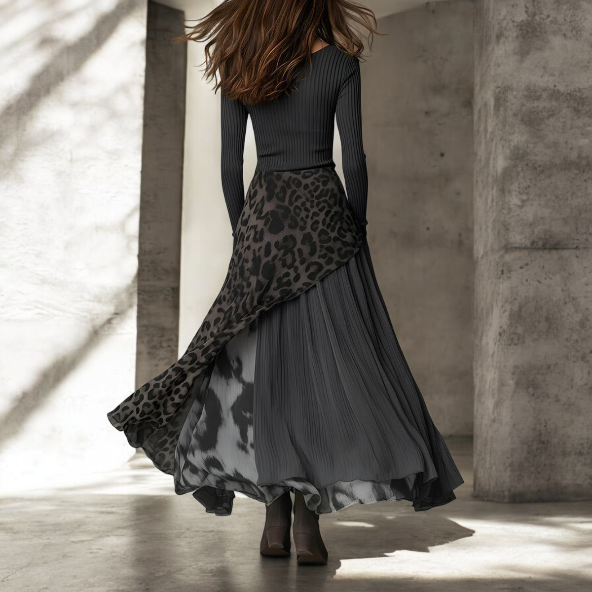 Fena™ - Langes Kleid mit Leopardenmuster-Akzenten