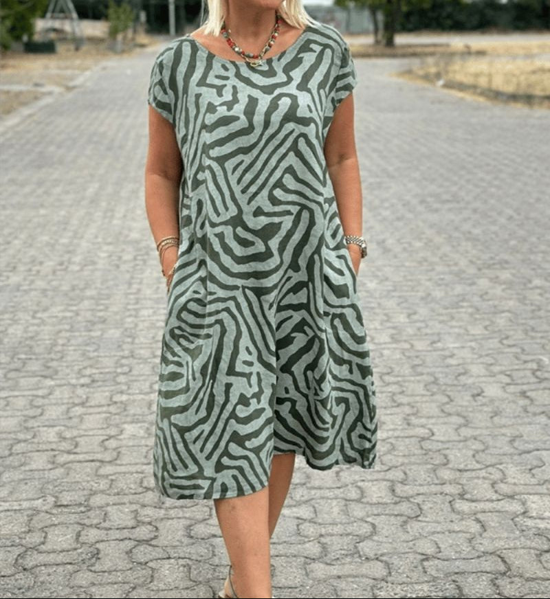 Solina™ – Kleid mit Rundhalsausschnitt und wunderschönem, bauchbedeckendem Print