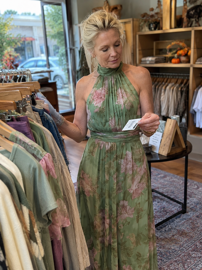 Paula | Midi-Kleid mit gerafftem Halterneck-Ausschnitt