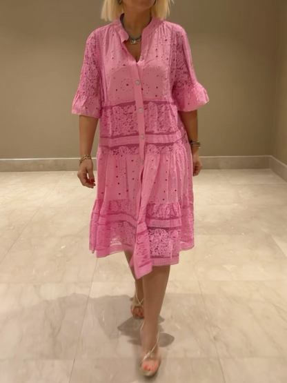 Emberly™ – Locker sitzendes Kleid mit Stickerei und Knopfleiste