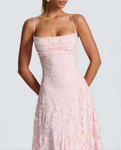 Rhoda™ – Fließende Eleganz im zeitlosen Maxi-Stil
